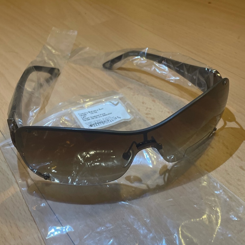 Tommy Bahama Brown Gradient Polar Sun Glasses